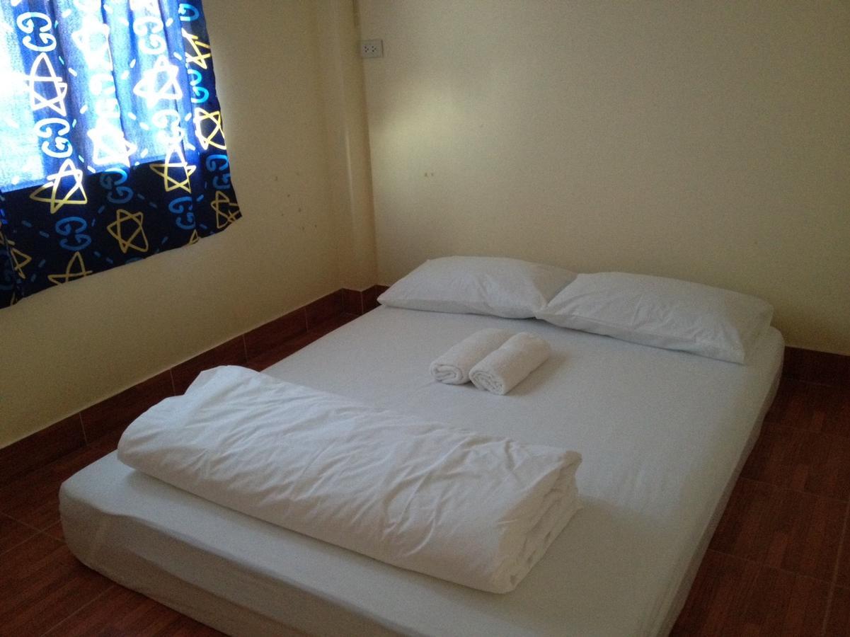 Bankaikow Hostel Kanchanaburi Buitenkant foto